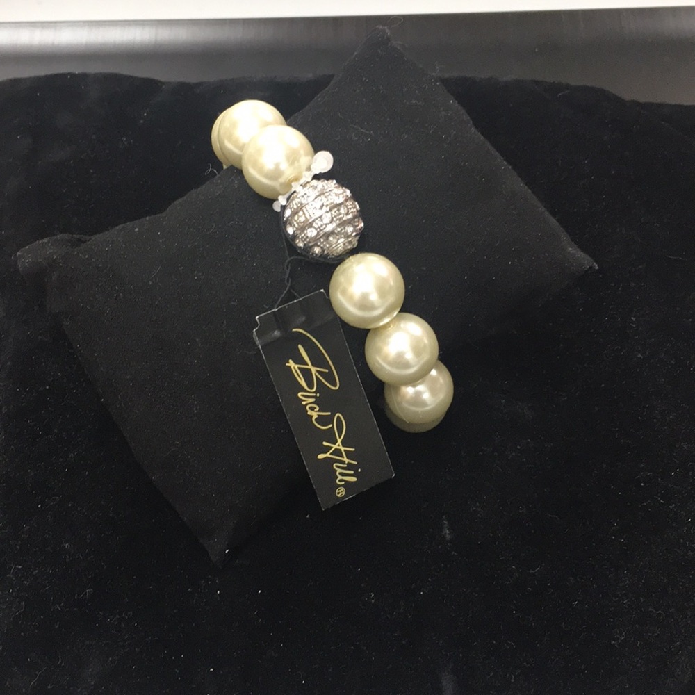 Birch hill pearl bracelet